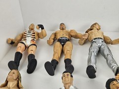 1990’s Lot of 13 Vintage WWF Wrestling ‘Titan Tron’ Action Figures Jakks Pacific