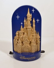 1999 Disney Sleeping Beauty Castle 4″ McDonald’s EUROPE Disneyland Paris Train