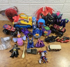 24 Pc. SUPERHERO (MARVEL & DC) Mixed Toy Lot, Plastic-Metal-Diecast, Preowned