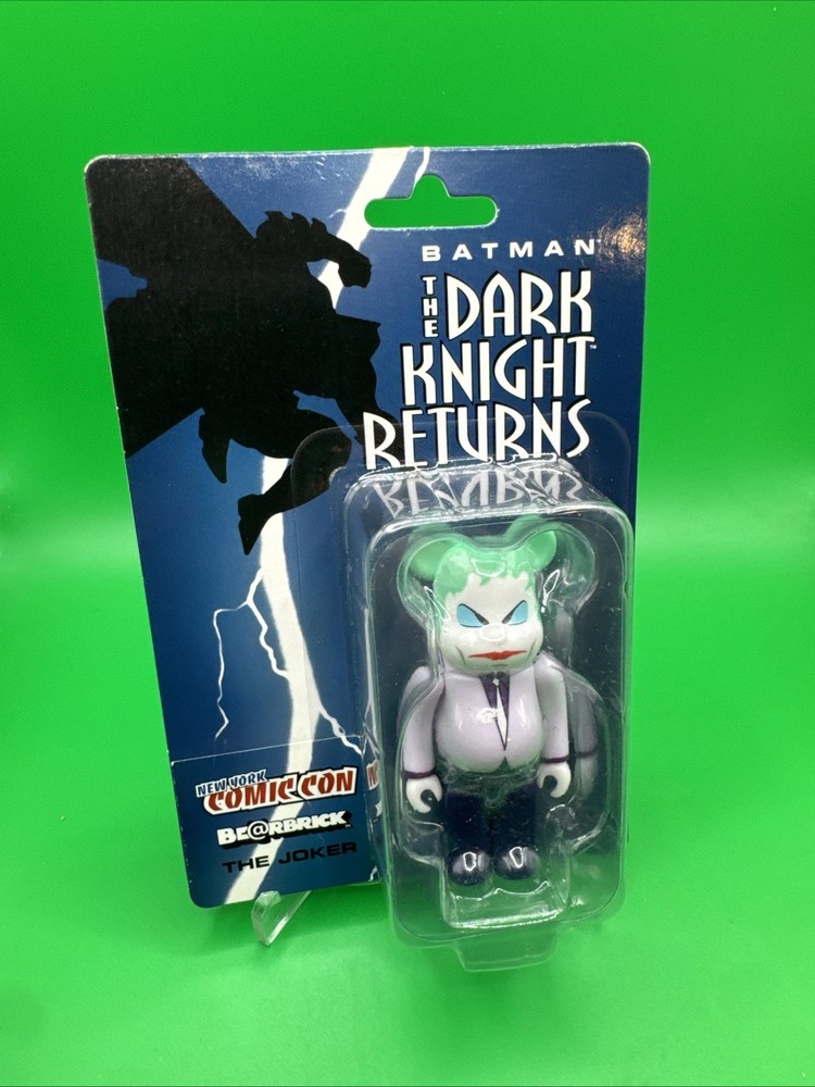 Medicom New York Comic Con Batman The Dark Knight Returns Joker 100% Bearbrick