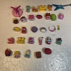 Mini Shopkins lot of 30 mini figures mixed series plus accessories