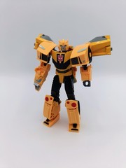 Transformers Earthspark Bumblebee Deluxe Class Hasbro Figure