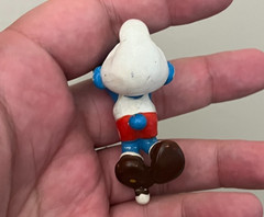 Kermit The Frog The Muppets Vintage (1986) Pvc Toy, and 2 Smurfs