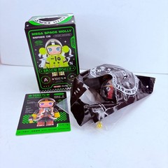 POP MART x Kennyswork Mega Space Molly 100% Series 2 Jean-Michel Basquiat Figure