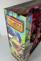 Alien Collection Light & Sound Deluxe Alien Queen Giant Action Figure