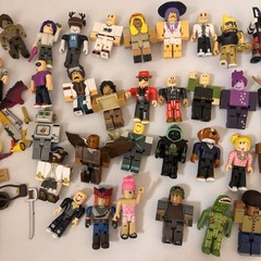 R0BL0X Toys Action Series Lot Of 36 Rare Figures & Loose Parts- No Codes