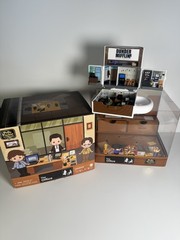 Polly Pocket x The Office Best Boss Mug Compact, Dunder Mifflin Character Set