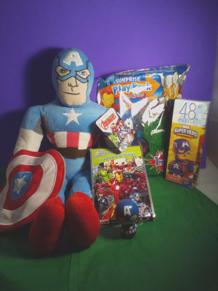 AVENGERS PLUSH STUFFED ACTION FIGURE 2 FT SUPRISE PLAY PACK & 48 PC PUZZLE LOT 5