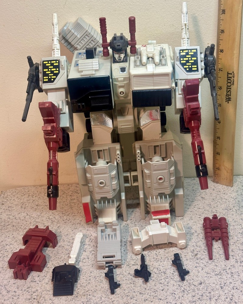 Vintage 1986 Hasbro Transformers G1 Metroplex Base Action Figure Near Complete
