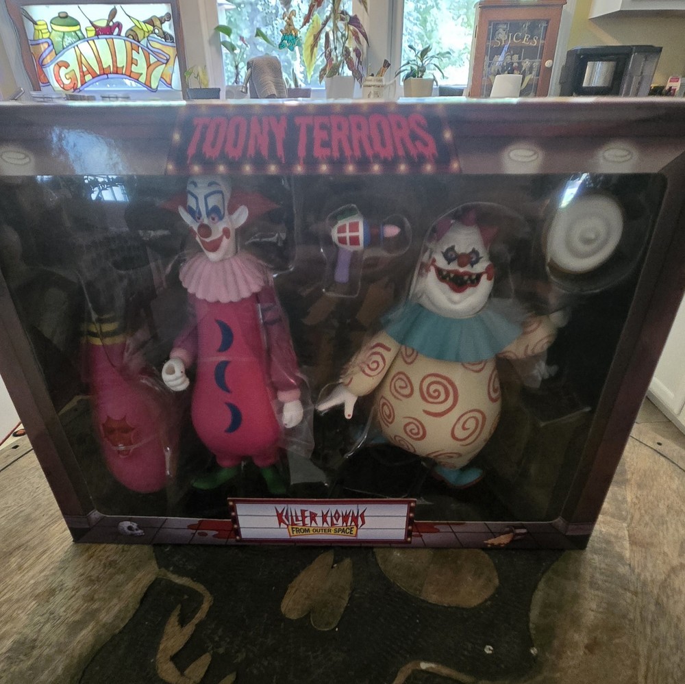 NECA Toony Terrors: Killer Klowns From Outer Space – Slim & Chubby 2-Pack NIB
