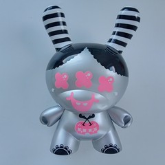 Kidrobot Buff Monster 8 Inch Dunny 2009 Vaulted Limited Edition Silver Vinyl