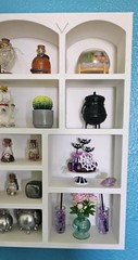 Miniature Wall/Tabletop White Display Shelf MiniVerse, MiniBrand, Trinkets 1:6