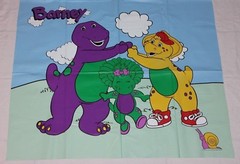 NEW IN PACKAGE 1997 VINTAGE LYONS BARNEY VINYL BANNER FOR BIRTHDAY PARTY 30″X35″