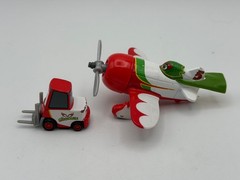 Disney Pixar Cars Planes Diecast El Chupacabra and Pitty Forklift Pit Row Set