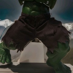 Hulk Green Black Action Figure Plastic Toy with Purple Shorts 2003
