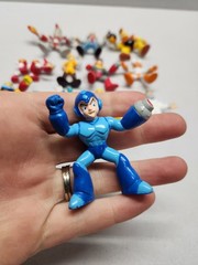 Mega Man 2″ PVC Vintage Figure Set Lot of 12 Figurines 1995 Capcom Dr Wiley Bomb
