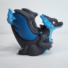 2022 Pokemon 1.5″ Mega Charizard X Finger Puppet Figure Bandai