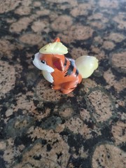 TOMY Pokémon Dragonite & Growlithe Small Plastic Figure Set – Pokemon
