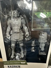 McFarlane Toys Warhammer 40000 Astra Militarium Kaskrin 7″ Figure NIB B17