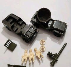 VINTAGE ARMY TOYS 4 INCH LONG JEEP LOT OF TWO PLASTIC WITH DRIVERS NEEDS REPAIR