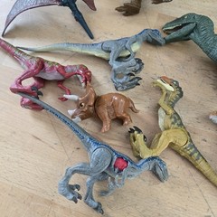 Jurassic World Dinosaurs LOT OF 15 TOTAL DINOS 3 FIGURES See photos