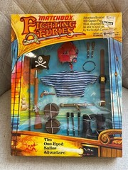 RARE 1974 MATCHBOX FIGHTING FURIES ONE-EYED SAILOR ADVENTURE FIGURE CLOTHING SET