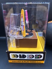Mini Brands Really Works MINI RECORD PLAYER + CAPSULE Vinyl Playset Series 1 NEW