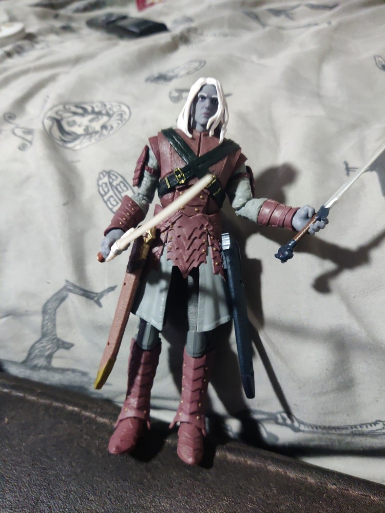 Hasbro Dungeons & Dragons Legend Of Drizzt Golden Archive 6” Drizzt