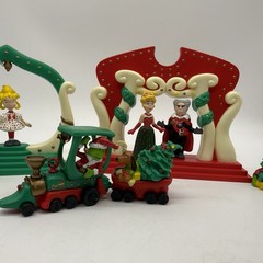 Dr. Seuss How the Grinch Stole Christmas Whoville Playset Complete Toys Vintage