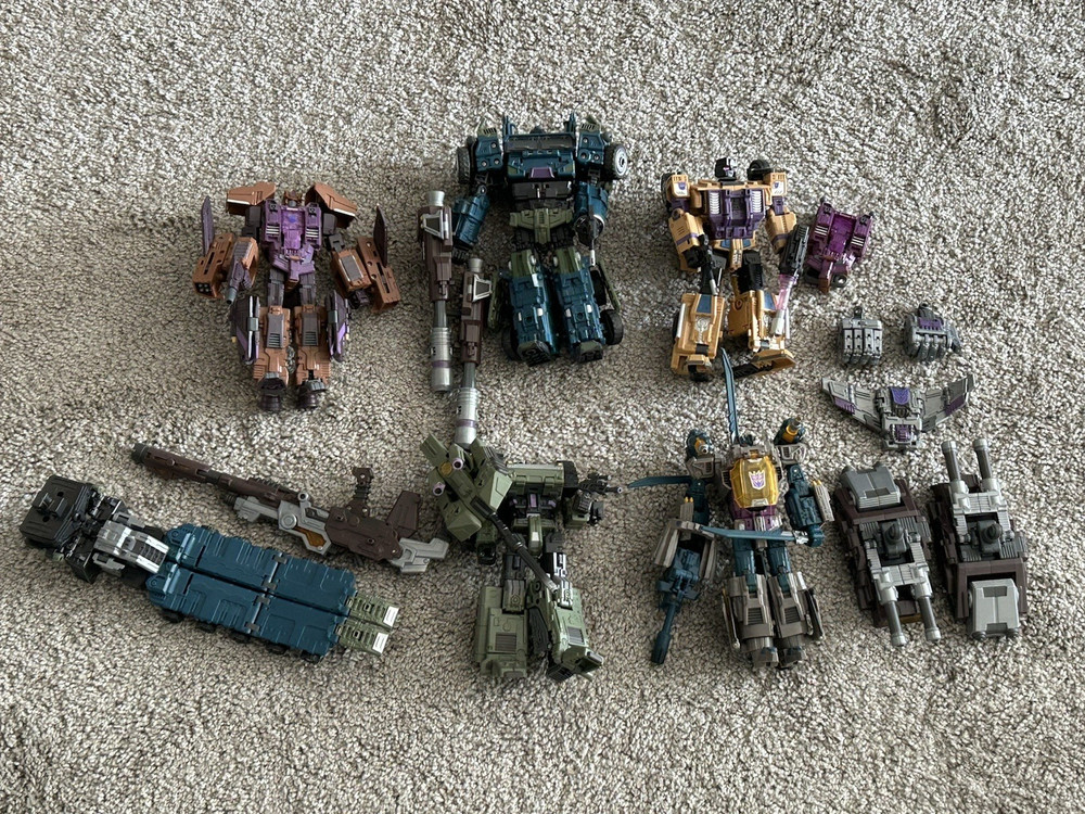 Warbotron WB01-05 3rd Party Bruticus/Combaticons Complete Loose No Box Display