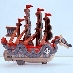 POP MART One Piece The Grand Line Series Vehicle Ship Figure – Dragon’s Ship