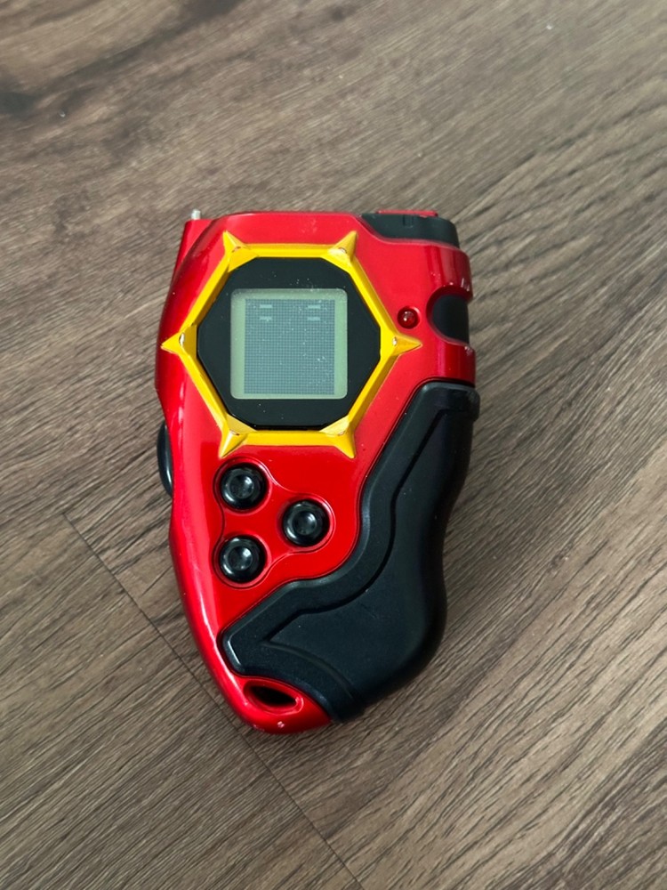 Good condition Rare BANDAI 2002 DIGIMON DIGIVICE D-TECTOR V2.0 RED/GOLD/BLACK