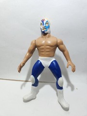 MIL MASCARAS Rare 90’s Mexican Lucha Libre Wrestling Hard plastic 6″ ( with cape