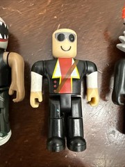 R0BL0X Toys Action Figures Lot Of 9 NO CODES