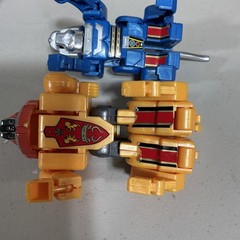 Robo-Kats Lion Cat Fighting Transformable Robots Tek Toys Robot Action Figure