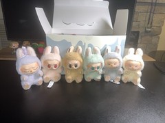 Labubu Have a Seat Zizi Confirmed – 100% Authentic – Comes w/ Box, Bag & Card