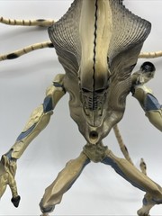 Alien Supreme Commander Independence Day 14″ Action Figure 1996 Trendmasters