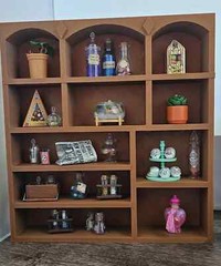 Miniature Wall/Tabletop Brown Display Shelf MiniVerse, MiniBrand, Trinkets 1:6
