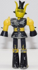 VINTAGE 70s AHI STAR FLEET ROBOT DEFENDER 3.5in DIECAST FIGURE YELLOW METAL TOY