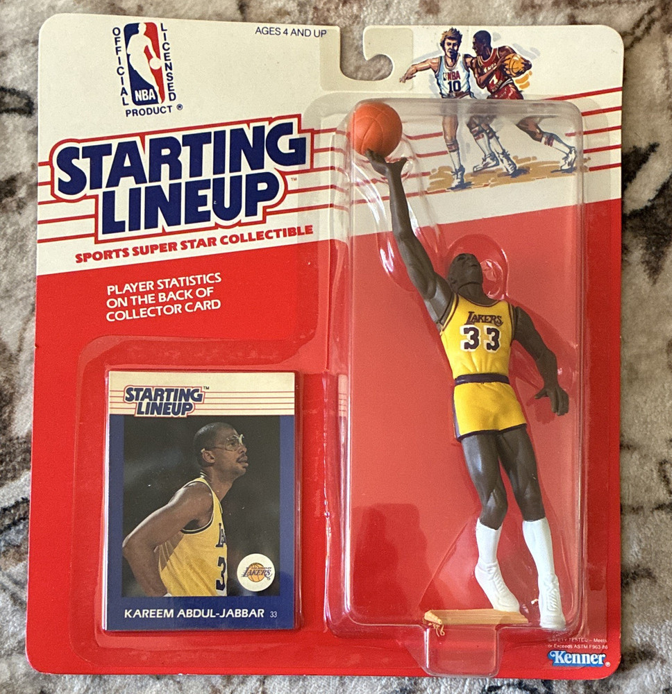Kenner Starting Lineup 1988 Kareem Abdul-Jabbar Lakers Figure Card & Ball