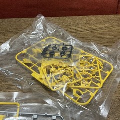 Blokees Transformers Classic Class 02 Bumblebee Model Kit Light Up-Missing Parts