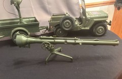 VINTAGE 1964 ORIGINAL GI JOE JEEP 7000 w/TRAILER/SEARCH LIGHT/RECOILESS CANNON