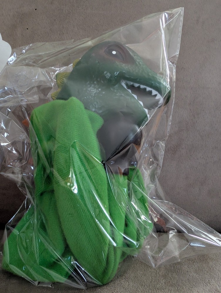 Vintage Rojus Komodo Dragon Lizard Punchosaurus Godzilla Boxing Punching Puppet