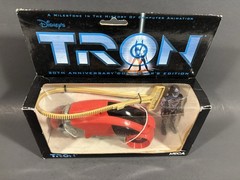 2002 NECA DISNEY’S TRON 20TH ANNIVERSARY LIMITED EDITION LIGHT CYCLE & SARK SET