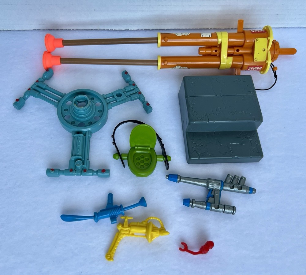 Vtg 1980’s-90’s TMNT Action Figure Parts & Accessories Lot 8 Pc Pre Owned 5.5oz