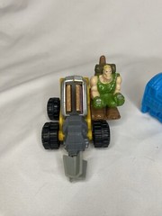 3 Macdonalds Happy Meal Toys Small Solder, Batman, Madagascar 4