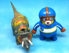 MIXED ACTION FIGURES LOT