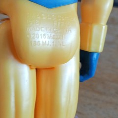 Mattel DC Comics Action Figure Yellow & Blue Plastic 2016, 2010-2019