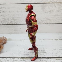Diamond Select Marvel Select Bleeding Edge Iron Man 2013 7″ Action Figure