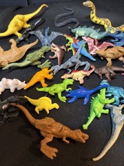 VTG Dinosaur & Snakes Toys Lot of 36 Mixed 80s 90s 00s Plastic/ Rubber Great Con